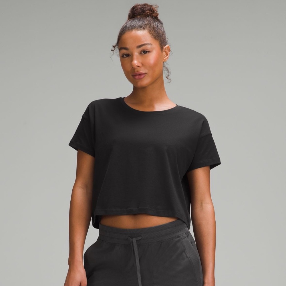 Lululemon Cates T-Shirt (Black) - Size 2
